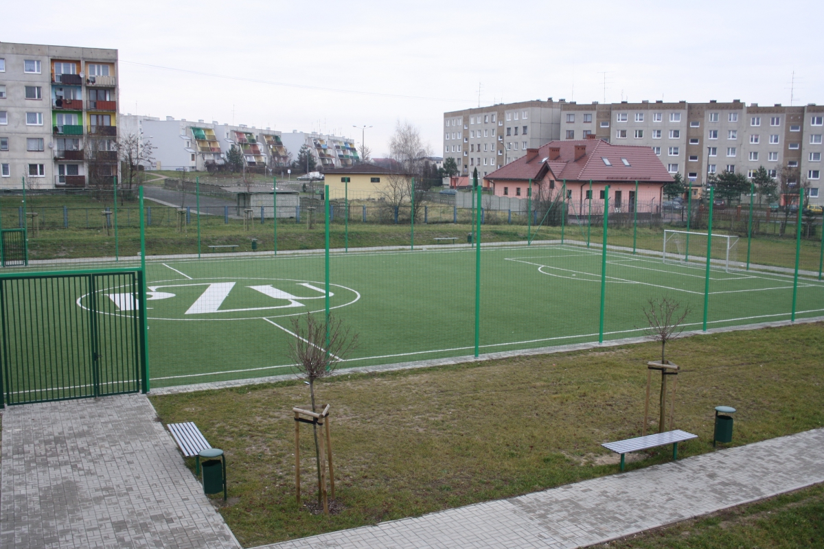 Budowa na terenie Zespołu Szkół Publicznych nr 5 w Myszkowie boiska rekreacyjnego o sztucznej nawierzchni do piłki nożnej