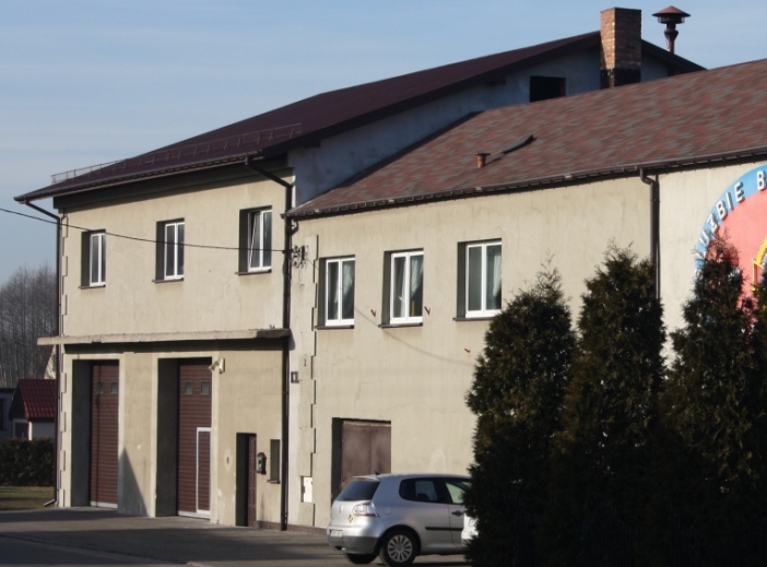 Wymiana dachu na garażach strażnicy OSP Myszków Nowa Wieś