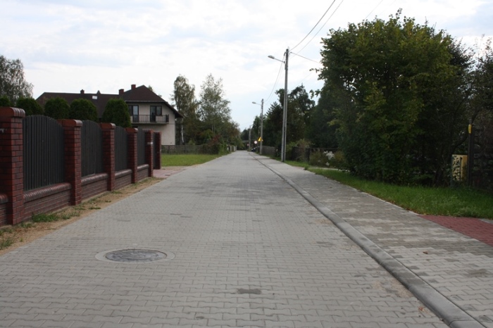 Budowa drogi w ulicy Klonowej i Sadowej